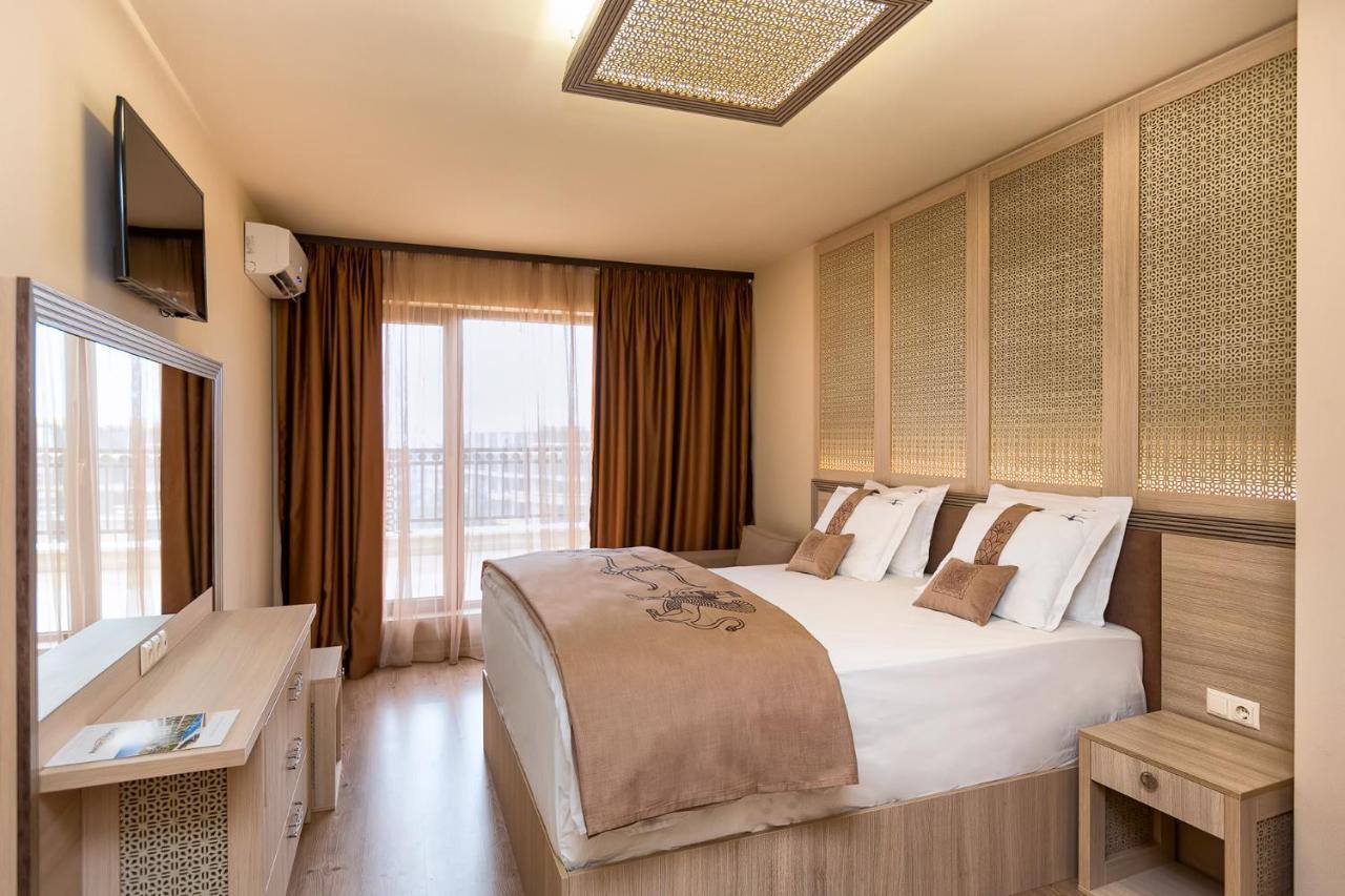 Argisht Partez Hotel All Inclusive And Beach ゴールデンサンド エクステリア 写真